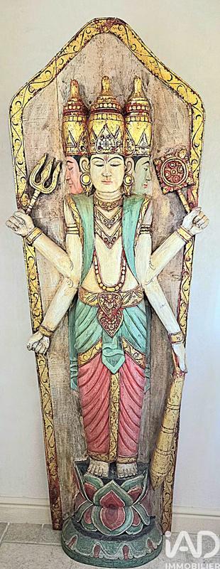 Maison - 300 m² - 7 pièces