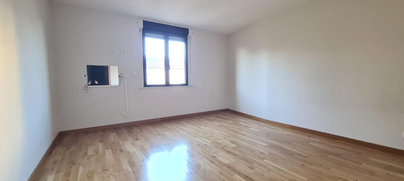 Maison - 175 m² - 9 pièces