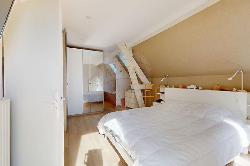 Maison d'architecte - 232 m² - 8 pièces