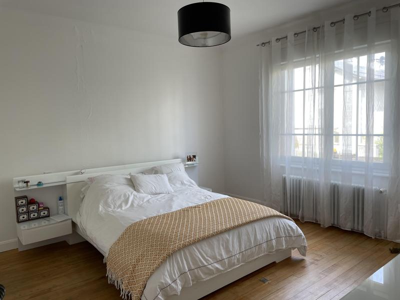 Villa - 180 m² - 8 pièces