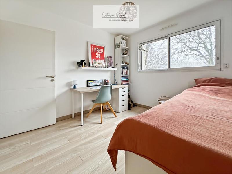 Maison - 177 m² - 9 pièces