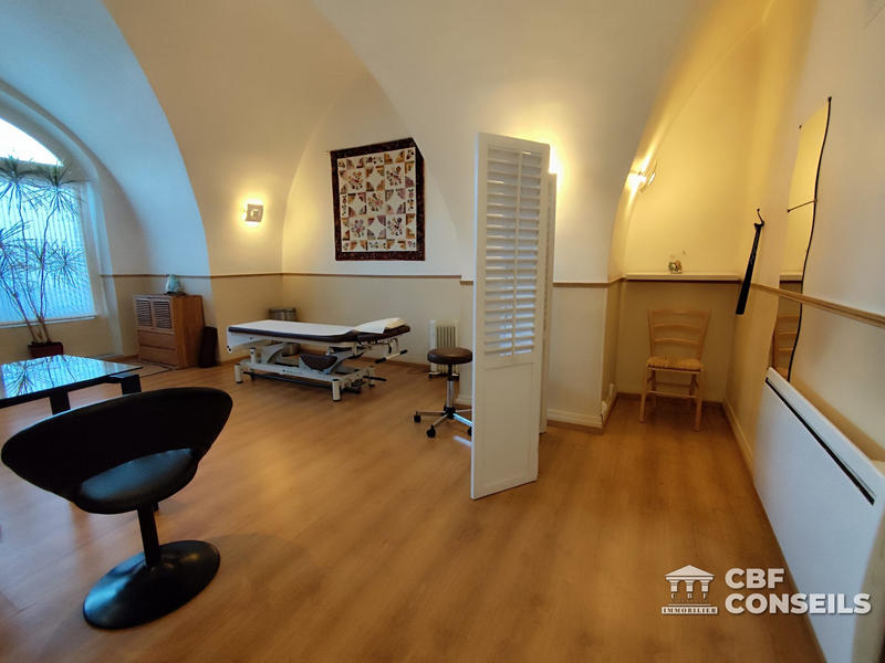 Local d'activités - 73 m²