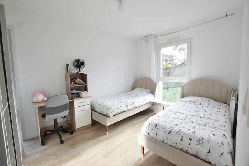 Appartement - 80 m² - 4 pièces