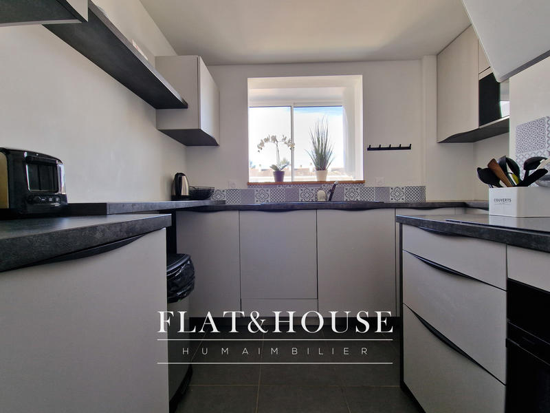 Appartement - 77 m² - 5 pièces