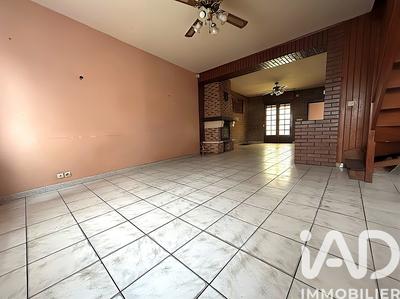 Maison - 90 m² - 5 pièces