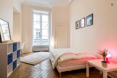 Chambre - 18 m² - 6 pièces