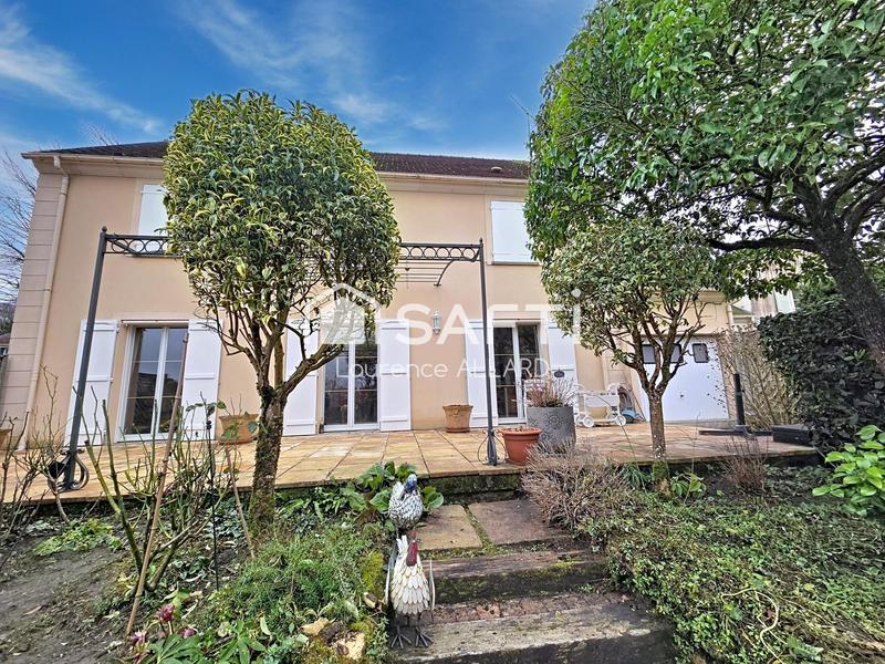 Maison - 184 m² - 7 pièces