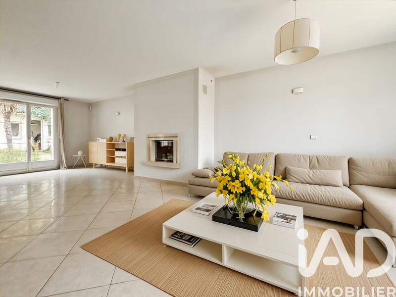 Maison - 185 m² - 7 pièces