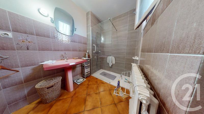 Maison - 121 m² - 4 pièces