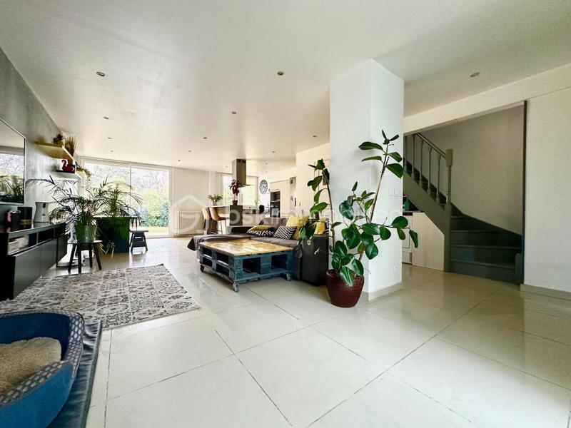 Maison - 106 m² - 5 pièces