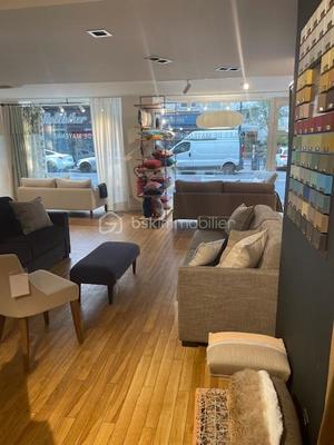 Local commercial - 89 m² - 1 pièce