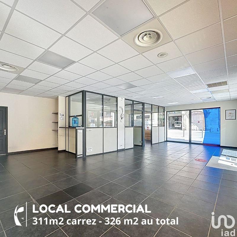 Local commercial - 311 m²
