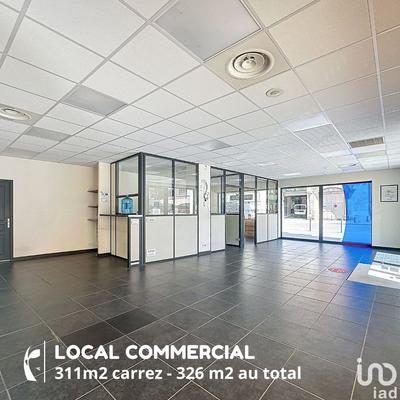 Local commercial - 311 m²