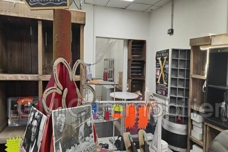 Fonds de commerce - Magasins - 53 m²