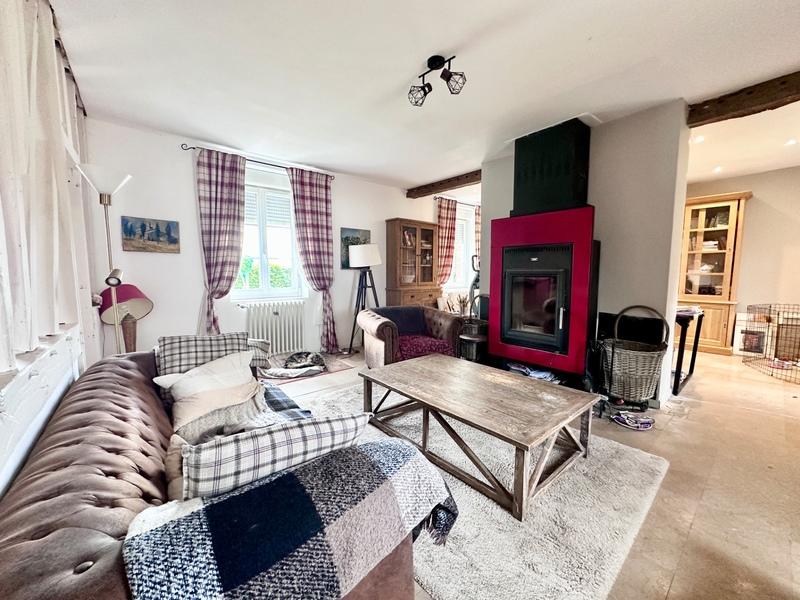 Propriété - 210 m² - 8 pièces