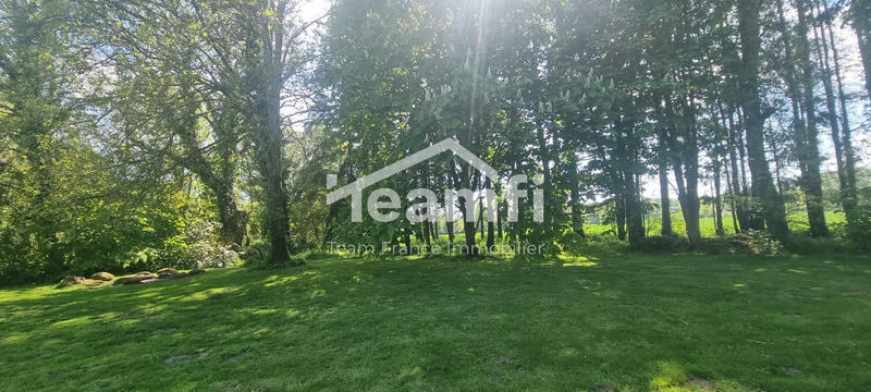 Maison - 230 m² - 8 pièces