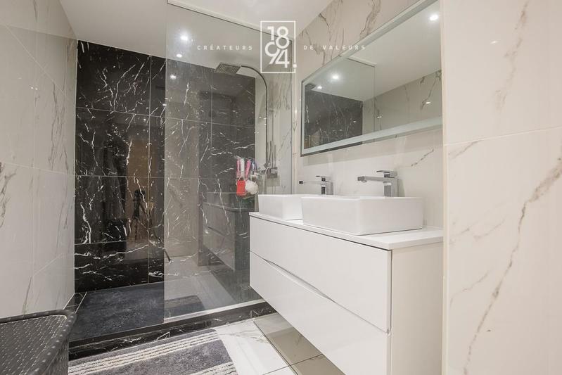 Appartement - 93 m² - 4 pièces