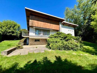 Maison - 148 m² - 7 pièces