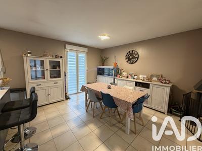 Maison - 98 m² - 5 pièces