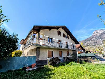 Appartement - 302 m² - 16 pièces