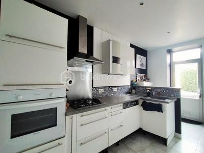 Maison de ville - 111 m² - 5 pièces