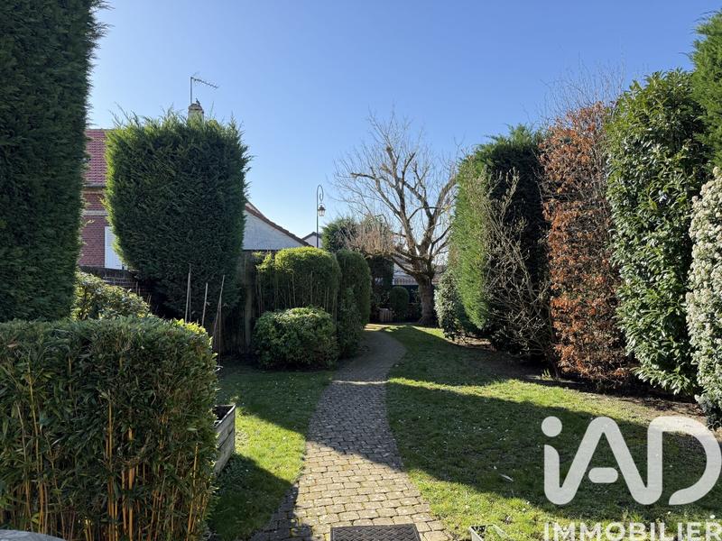 Maison - 180 m² - 6 pièces