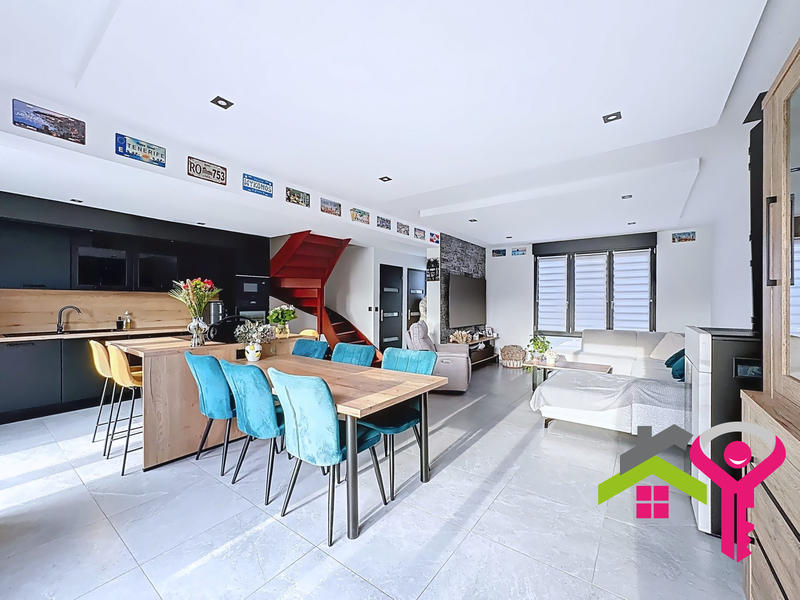 Maison - 96 m² - 4 pièces