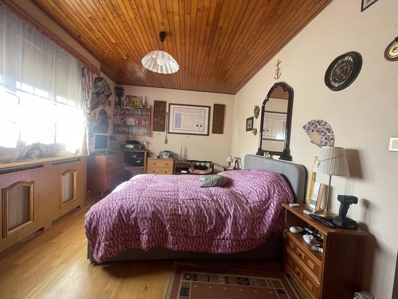 Maison - 89 m² - 6 pièces