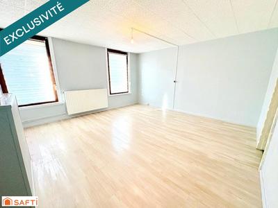 Maison - 75 m² - 5 pièces