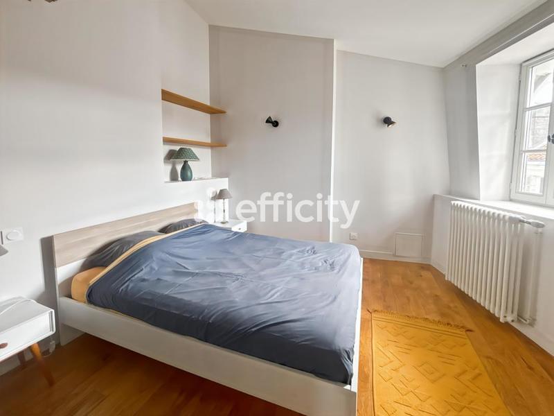 Maison bourgeoise - 206 m² - 9 pièces