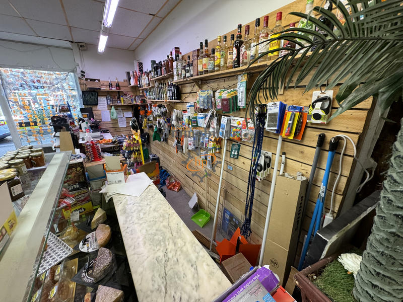 Fonds de commerce - Magasins - 140 m²