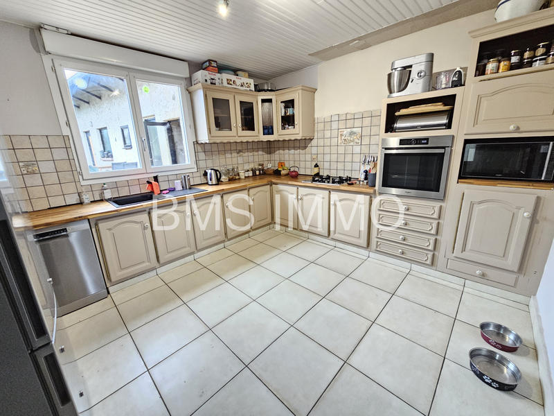 Maison - 93 m² - 4 pièces