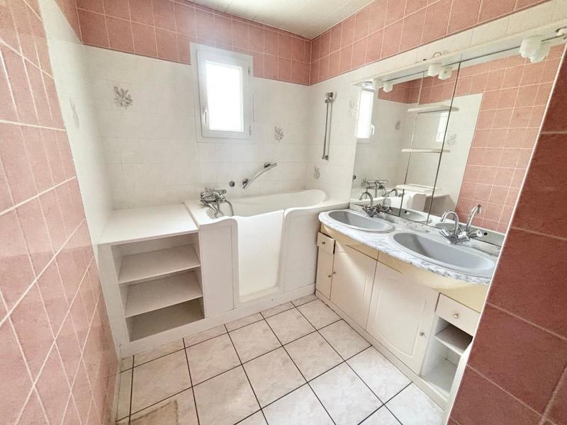 Maison - 133 m² - 6 pièces