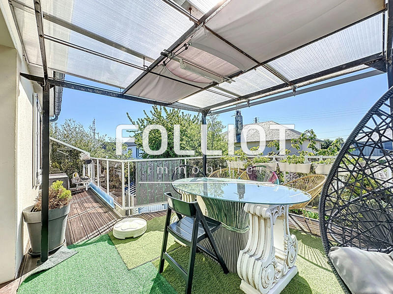 Viager - Maison - 195 m² - 9 pièces