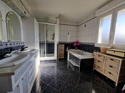 Maison de campagne - 220 m² - 6 pièces