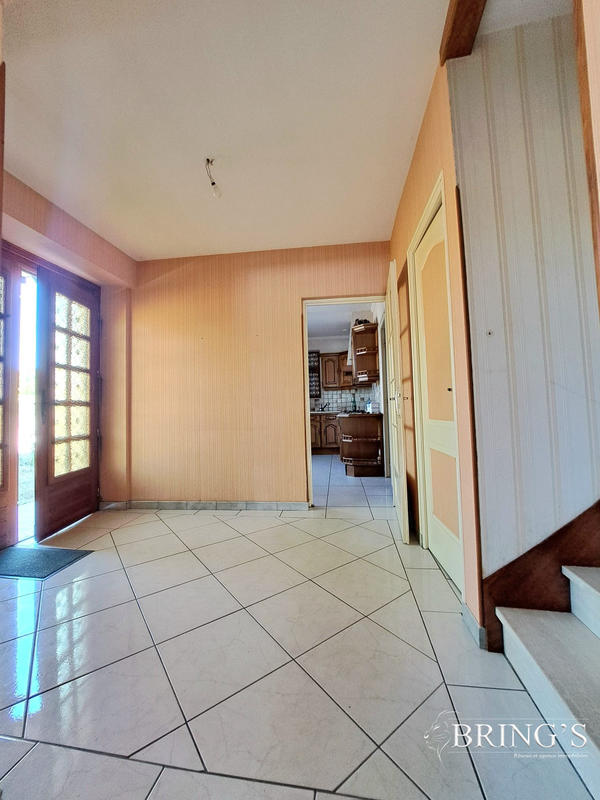 Maison - 117 m² - 8 pièces