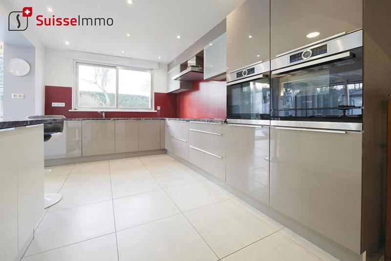 Maison - 231 m² - 7 pièces