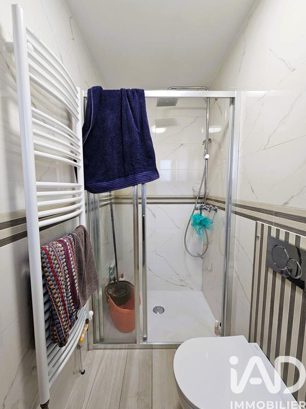 Maison - 141 m² - 9 pièces