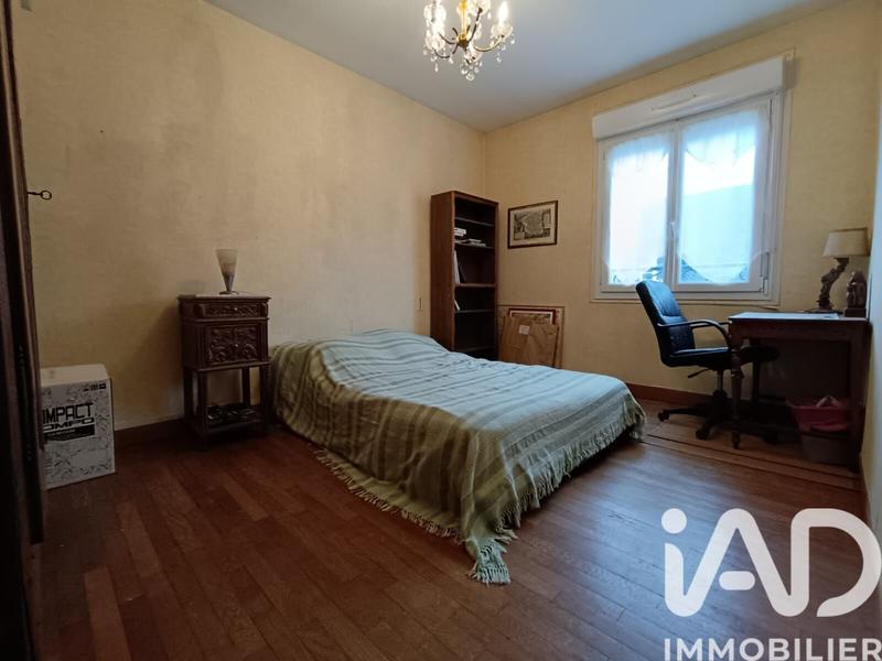 Maison - 185 m² - 8 pièces