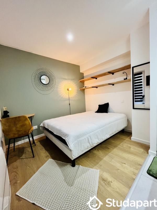 Chambre - 10 m² - 1 pièce