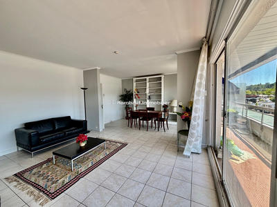 Appartement - 103 m² - 5 pièces