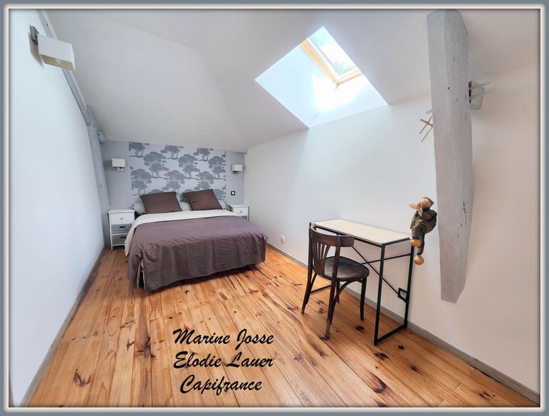 Maison - 230 m² - 7 pièces