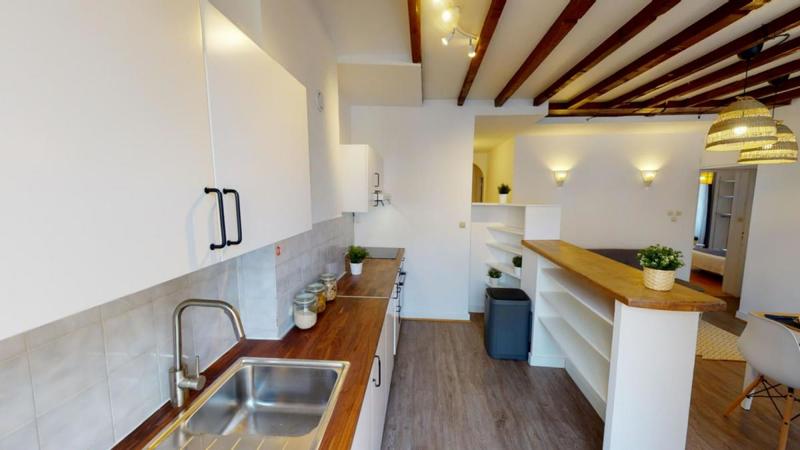 Chambre - 10 m² - 4 pièces