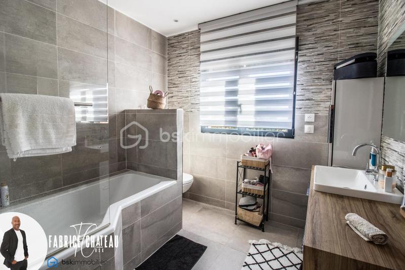 Maison - 148 m² - 6 pièces