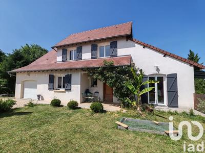 Maison - 180 m² - 7 pièces
