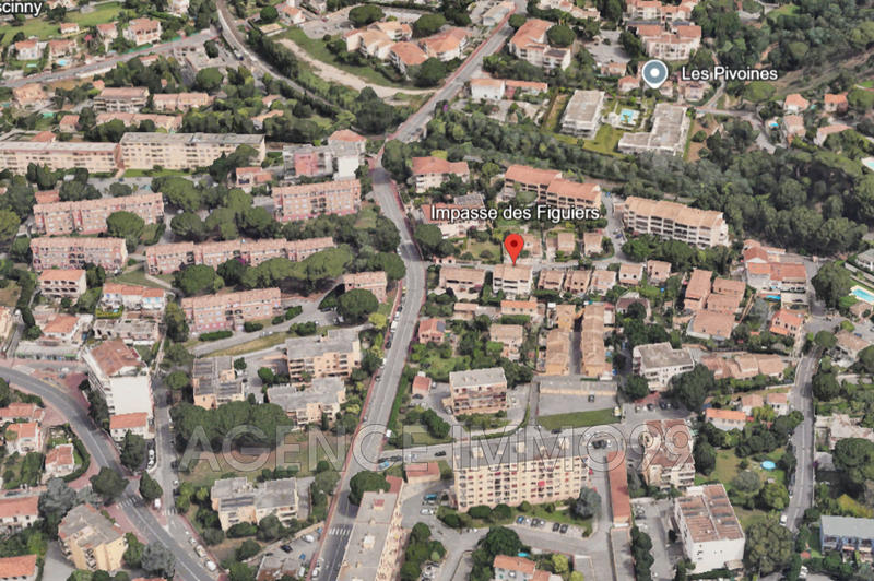 Parking / Garage - 12 m²