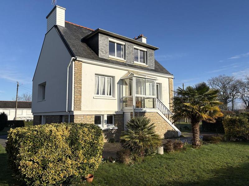 Maison - 92 m² - 6 pièces