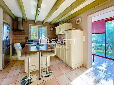 Maison - 131 m² - 7 pièces