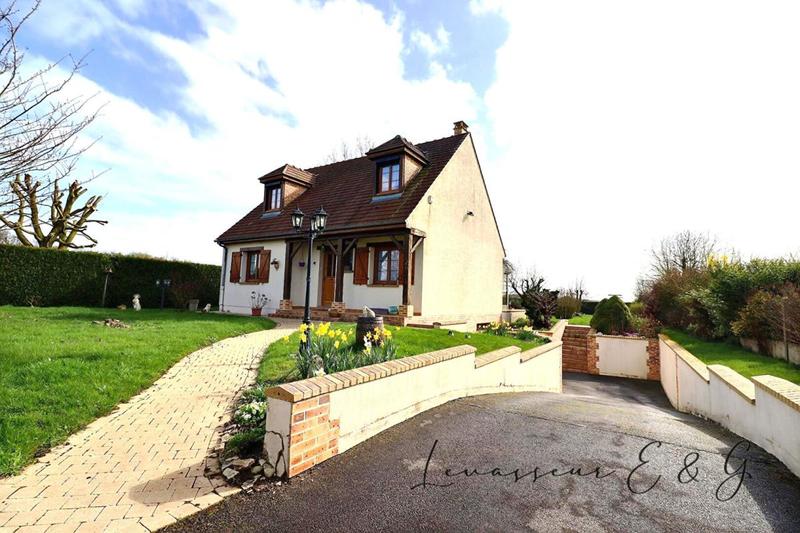 Maison - 100 m² - 6 pièces