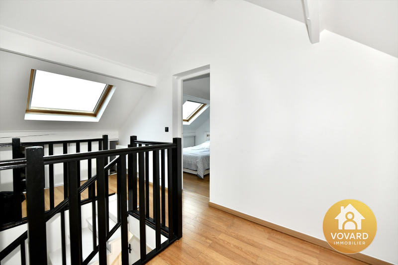 Maison - 156 m² - 9 pièces